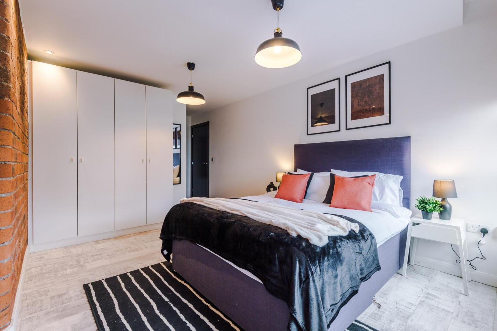 Luxury 2 King Beds In City Centre Leeds  Room photo